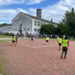 Kinder beim Fußball